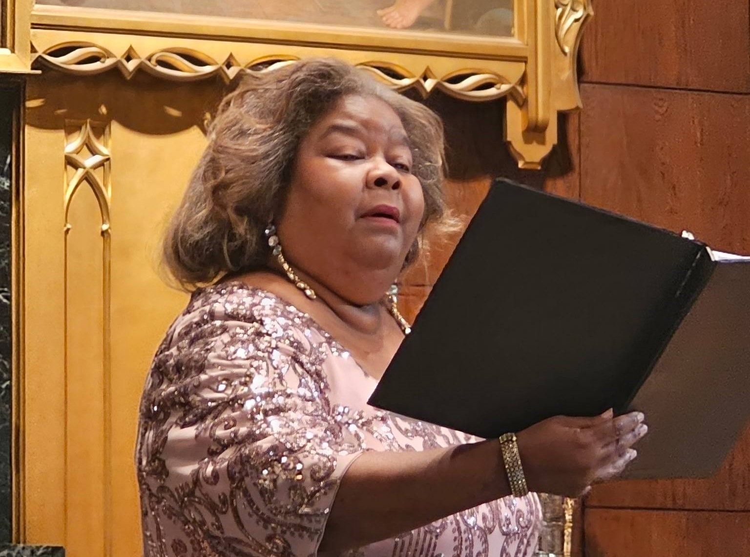 Teresa Moore-Mitchell performing live